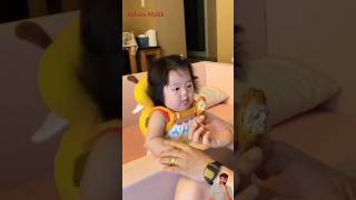 Dear Cute Baby Girl How Will You Eat Chicken 🤣 Very Funny Laughshorts [upl. by Oterol67]