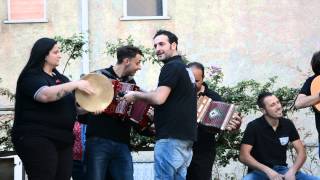 tarantella calabrese con i quotscialapopoloquot [upl. by Wein72]