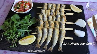 Sardinen am Spieß  Leckeres und sehr stilvolles Fischrezept [upl. by Otrebile673]