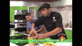 Chef Edgardo Noel Pechuga de pollo rellena de amarillos [upl. by Gaeta]