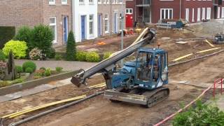 Oostflank Wijchen deel 128  bronbemaling aanbrengen langs de Oosterweg [upl. by Nettirb]