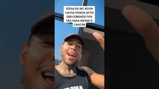 SÓSIA DO MC KEVIN CAI NA RISADA APÓS SER COBRADO POR FÃS PARA IMITAR O CANTOR mckevin funk [upl. by Bannon]