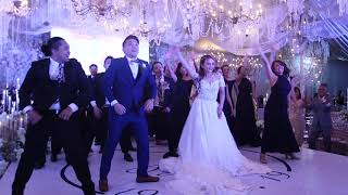 THE BEST WEDDING ENTOURAGE DANCE 2019  Josef and Leslie [upl. by Landes]