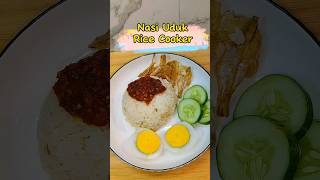 Nasi Uduk Rice Cooker fyp nasiuduk [upl. by Norok]