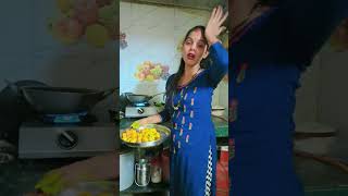 Kaise Bani kaise Bani dance song dancer [upl. by Tally952]