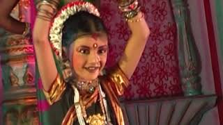 Lavani the traditional folk dance of Maharashtra Coriyograph by Amol kapse [upl. by Orestes]