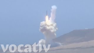 US Destroys Mock Warhead in Missile System Test [upl. by Schaffel]