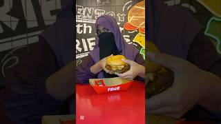 Ducky bhai or Iqra Kanwal Ka “Four” Restaurant foodblogs minivlogs iqrakanwal shorts [upl. by Jackquelin]