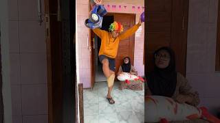 Ngegara sandal  shorts comedy funny lucu ngakak youtubeshorts [upl. by Galateah]