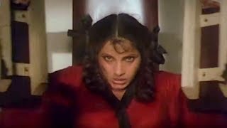 Dimple Kapadia gets training from Kabir Bedi  Mera Shikar  Action Scene 1316 [upl. by Boyden]