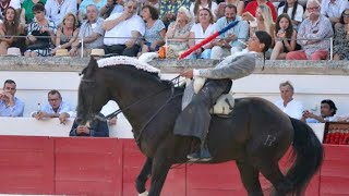 BÉZIERS 2024 3era corrida  Lea Vicens Palmas tras rejonear el 6to toro de la tarde 170824 [upl. by Notlok]