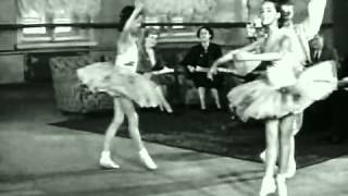 xxxFreyjaxxx THE NUTCRACKER Mirlitons Dance Maximova Vasiliev Mankevich 1953 H 264 360p [upl. by Rehpinej314]