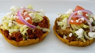 Receta Sopes de Chicharron en Salsa Verde y Picadillo en Salsa de Guajillo [upl. by Shamma]