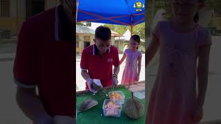 Unboxing durian fresh with little ling  Best cutter durian 100 [upl. by Perce651]