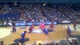 Harlem Globetrotters Warm Up Routine at Target Center April 2 2011avi [upl. by Orion]