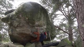 Fontainebleau  Apremont Portes du Désert  Accrocheur assis 7B [upl. by Natsirhc]