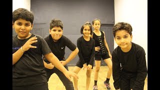 Chalti hai kya 9 se 12 kids dance  judwaa 2  G M Dance Centre  Deepak Tulsyan Choreography [upl. by Iey]