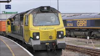 Freight trains at Westbury amp Eastleigh 10th January 2019 [upl. by Arbba]