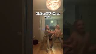 Riktiga BFF gör en video 😄💗 shortsvideo happy funny [upl. by Ajak]