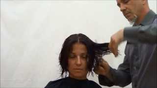 Taglio corto sfilato a forbice  short haircut [upl. by Nahgiem442]