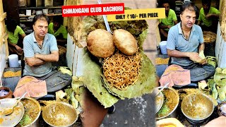 India Famous Angry Man Selling Lali Chhangani Club Kachori Rs 40  Kolkata Chhangani Club Kachori [upl. by Kcarb]