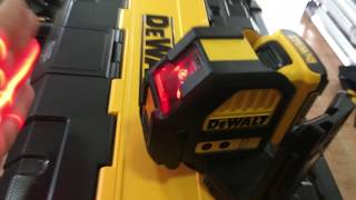 DeWALT DCE088R  Kreuzlaser selbstnivellierend  DeWALT Kreuzlaser [upl. by Florenza159]