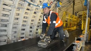 People transporting conveyor belt in polish mine [upl. by Chappy161]