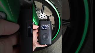 Inflador eléctrico Xiaomi Mijia para moto [upl. by Enutrof]