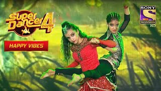 Anuradha और Arshiya ने पेश किया Jiya Jale पर एक Snake Act  Super Dancer  Happy Vibes [upl. by Colas]