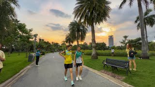 🇹🇭 4K HDR  Chatuchak Park Night Walking Tour One of Bangkoks largest and Oldest Public Parks [upl. by Ajet]