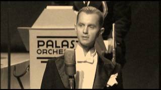 Max Raabe amp Palast Orchester  ERSTENS KÜSS ICH NICHT [upl. by Amyas996]