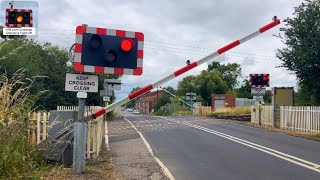 Thorne Moorends Level Crossing South Yorkshire [upl. by Icats]