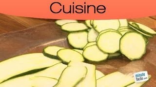 Comment utiliser de la mandoline en cuisine [upl. by Hamforrd]