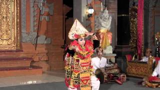 Bali dance quotTari Baris Tunggalquot [upl. by Hedwiga]