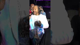 Jaheim joins fans on the floor while singing PUT THAT WOMAN FIRST [upl. by Ilanos]