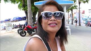 Talking to a nice older Thai Lady at Pattaya Beach [upl. by Blithe]