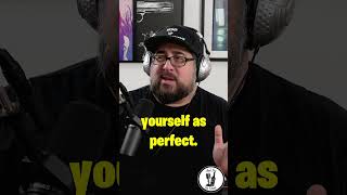 Justine Jakobs talks about unrealistic perfection standards podcast comedy podcastclips [upl. by Kacerek650]