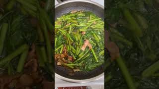 Adobong kangkong😋❤️cookingathome dinnerrecipe filipinofood [upl. by Norraa677]