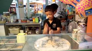 Fried ice cream review at Ayuthaya Park Thailand [upl. by Denn]