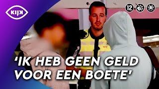 Wat heeft deze jongen te VERBERGEN in zijn tas  Overtreders  KIJK Misdaad [upl. by Enomsed]