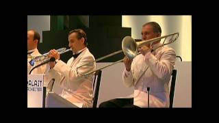 Max Raabe amp Palast Orchester Eine Liebelei so nebenbei [upl. by Gonnella738]