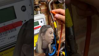 Manometer hose Gas safety for Apprentices [upl. by Naesal]