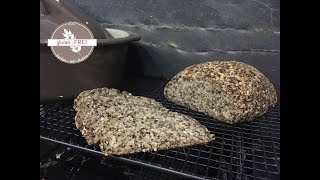 Saatenbrot ohne Mehl  hefefrei  vegan  glutenfrei backen mit Nadine [upl. by Olympia607]