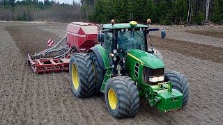 John Deere 7530 with Horsch Pronto 6DC [upl. by Refotsirhc]