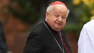 Tak dziś żyje Stanisław Dziwisz W Krakowie stworzył mały quotdwórquot [upl. by Einapets]