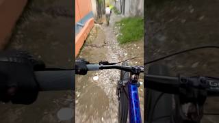 BUEN SPOT EN LAS COLINAS PETROLERAS bikeshorts bikelife rider bicicleta process fly [upl. by Eidnalem824]