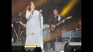 Alka Yagnik Live in Concert [upl. by Einomrah]