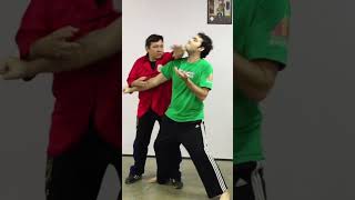 Aplicando Wing Chun parte 10 shorts wingchun kungfu [upl. by Ahsinaj]