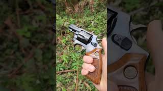 Taurus RT 85 2quot 38spl disparando rt rt85 38spl revolver [upl. by Nivets]