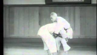 Kyuzo Mifune  035  Ma Sutemi Waza  Tawara Gaeshi [upl. by Anial958]